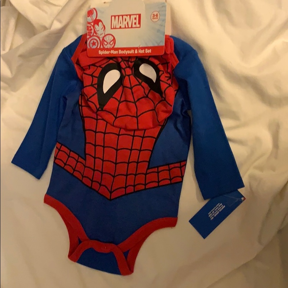 Marvel Spider-Man bodysuit and hat - 3-6 month